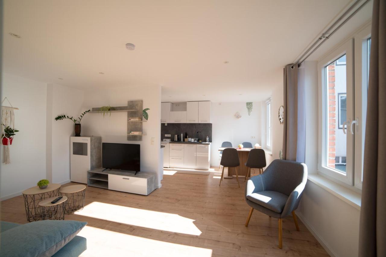 Schoene Ferienwohnung 54 M², Zentrumsnah, Kingbett Ерфурт Екстериор снимка
