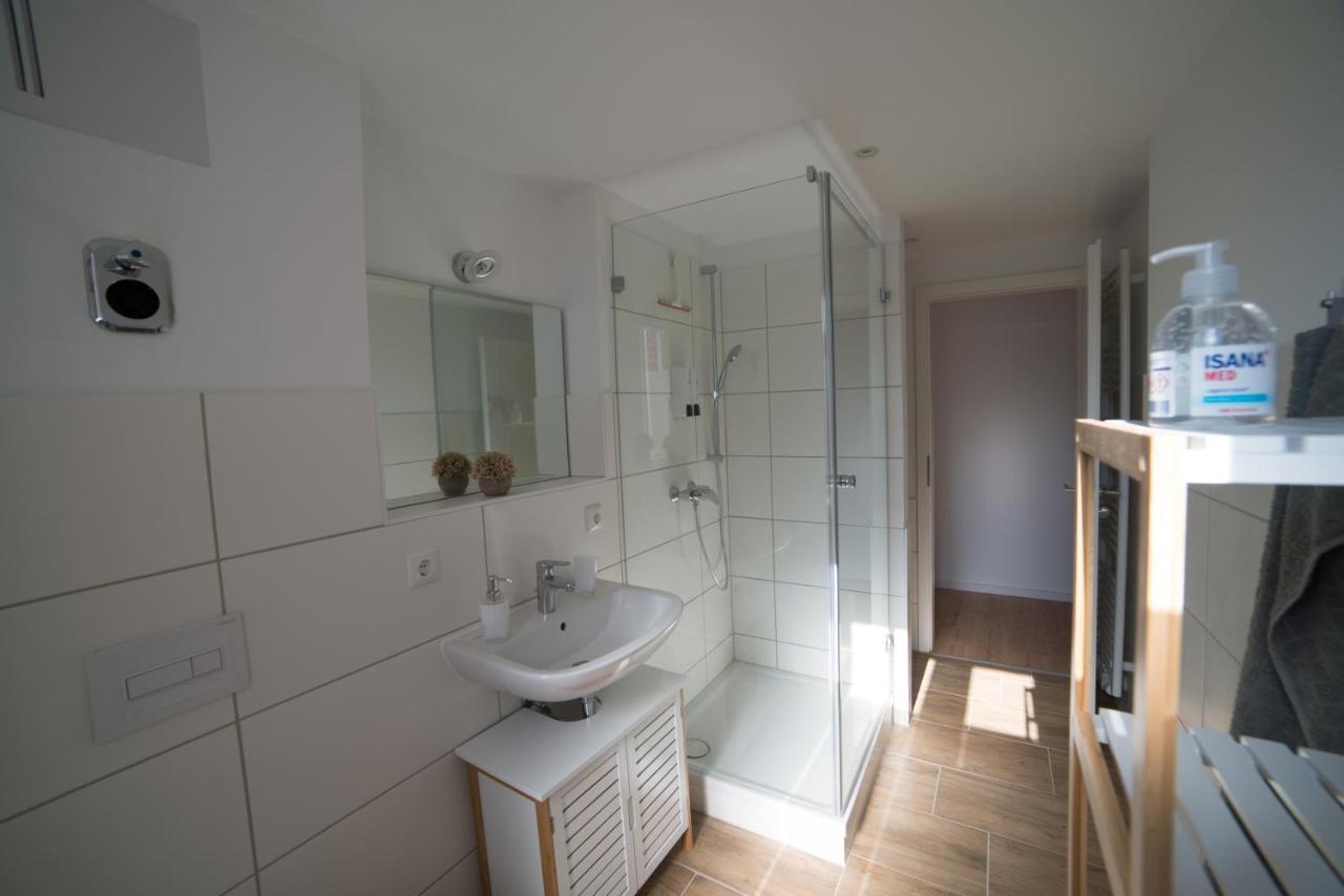 Schoene Ferienwohnung 54 M², Zentrumsnah, Kingbett Ерфурт Екстериор снимка