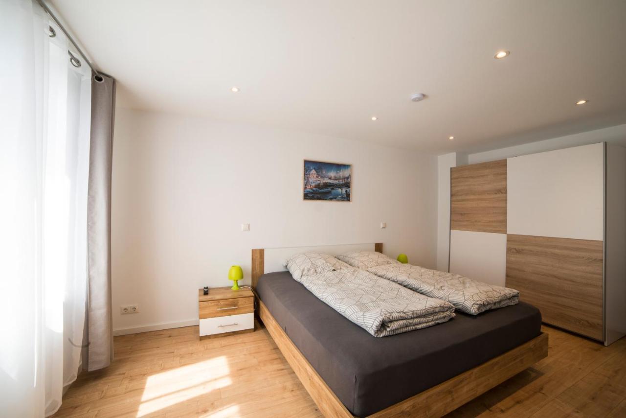 Schoene Ferienwohnung 54 M², Zentrumsnah, Kingbett Ерфурт Екстериор снимка