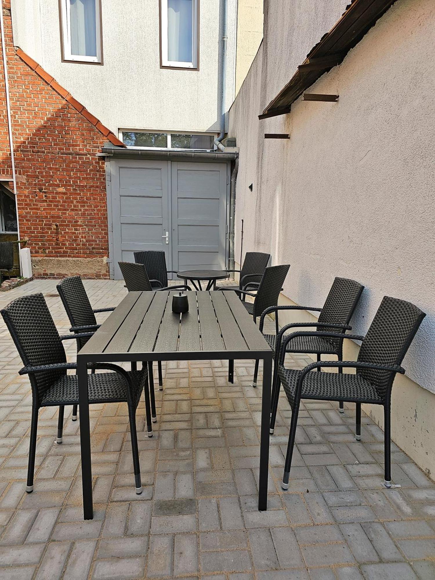 Schoene Ferienwohnung 54 M², Zentrumsnah, Kingbett Ерфурт Екстериор снимка